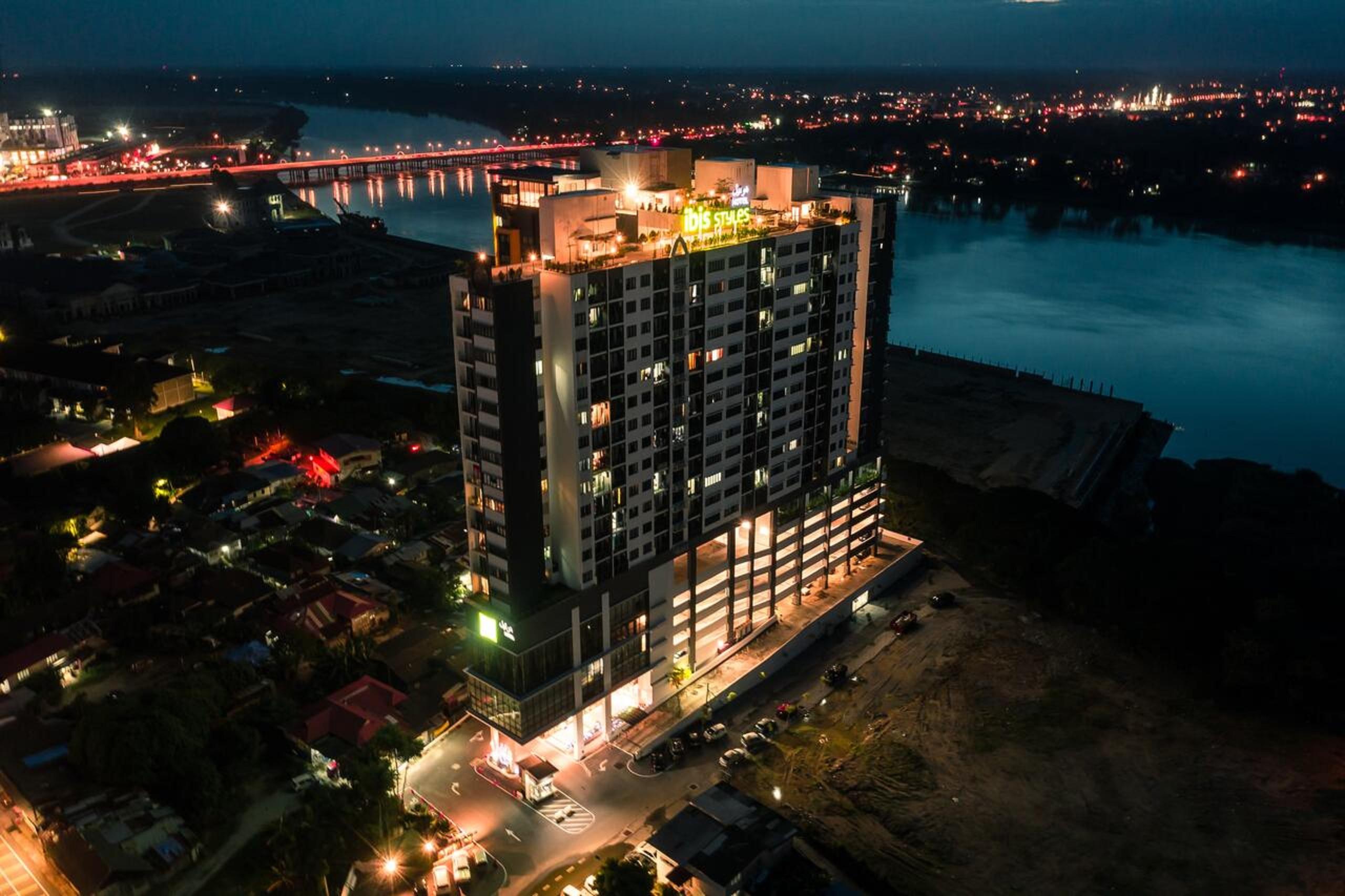 Hotel Ibis Styles Kota Bharu Exterior foto