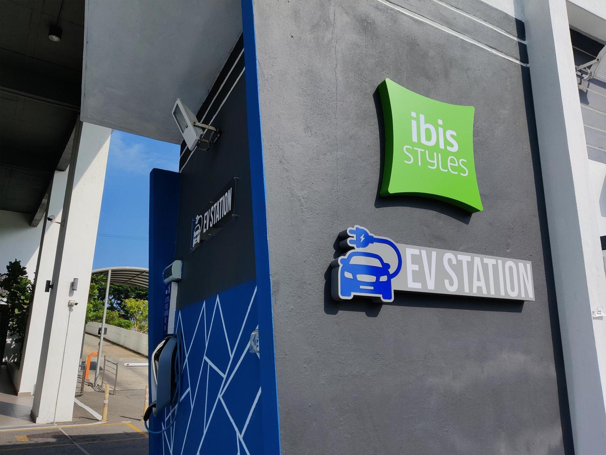Hotel Ibis Styles Kota Bharu Exterior foto