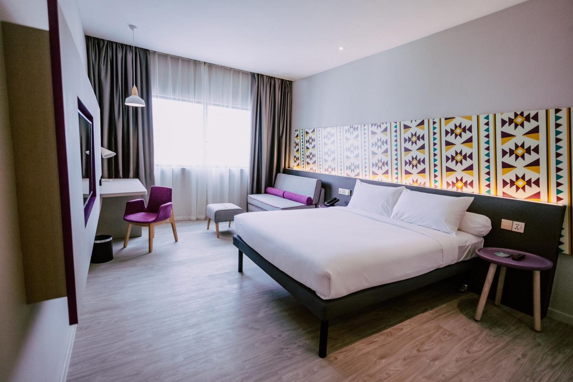 Hotel Ibis Styles Kota Bharu Exterior foto